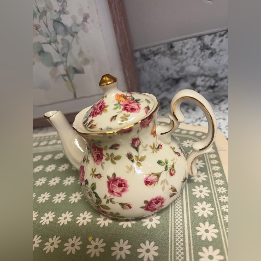 Victorian trading co company floral teapot gold and flowers cup